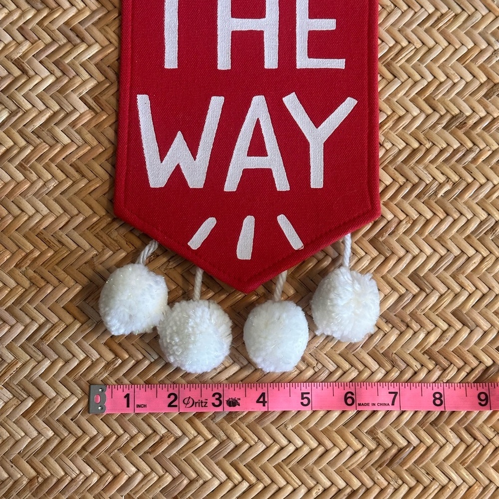 “Jingle All The Way” Hanging Fabric Christmas Wall Decor - Picture 3 of 4
